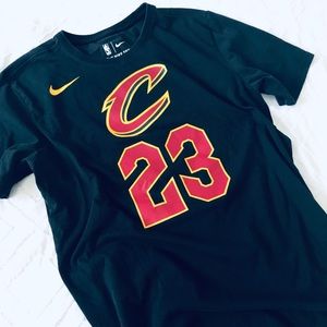 NWOT Nike Lebron James throwback Cavaliers Tee